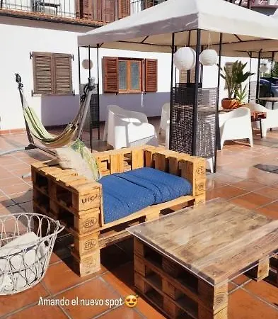 Couette-café Nations Geres -