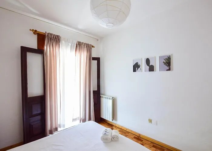 Nations Geres - Bed & Breakfast 2*